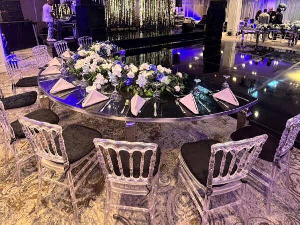 هوليداى ان المعادى