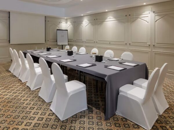 Crowneplazamuscat