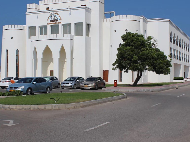 فندق شاطئ صحار