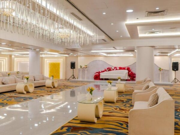فندق الضباب ورويك في الرياض