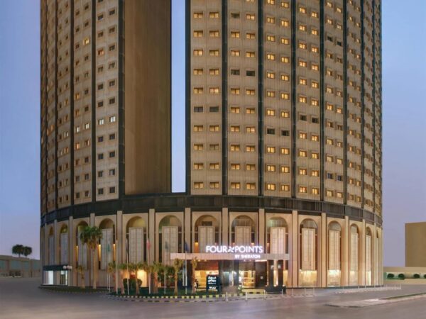 فور بوينتس باي شيراتون الخالدية في الرياض