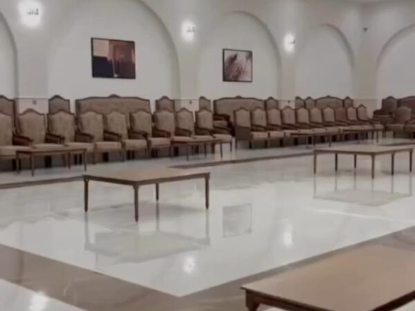 قاعة زيارة للاحتفالات في خميس