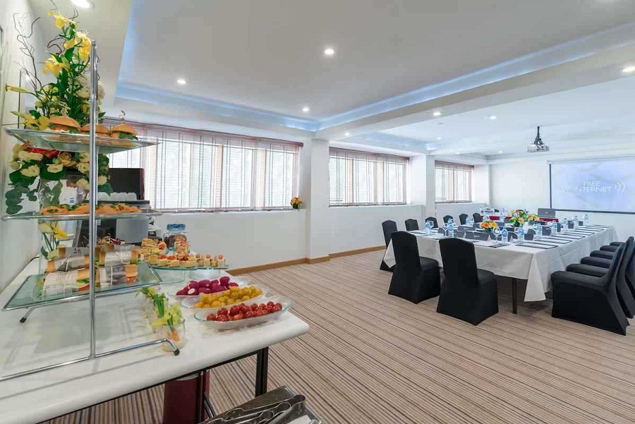 قاعة بايد فندق راديسون بلو الدوحة