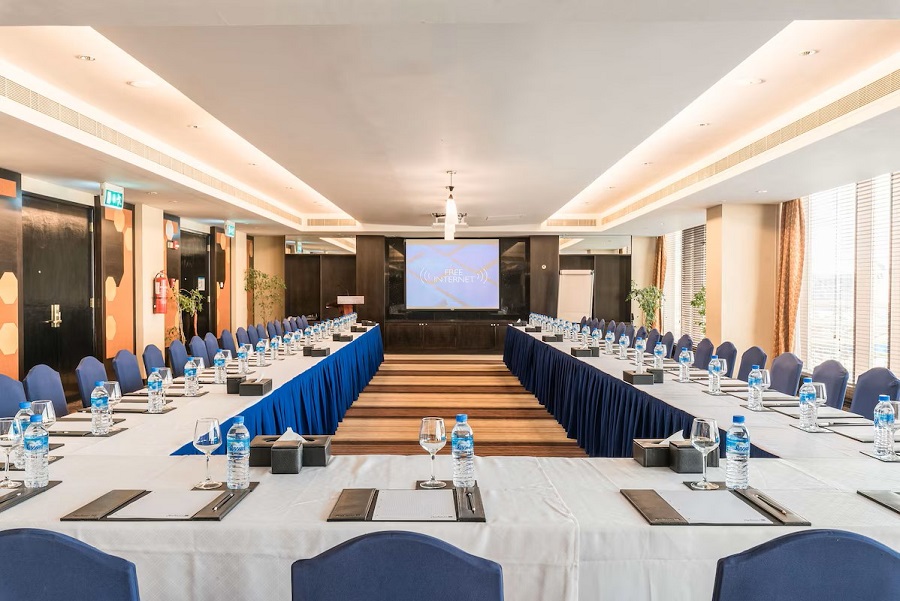 قاعة فينوس فندق راديسون بلو الدوحة