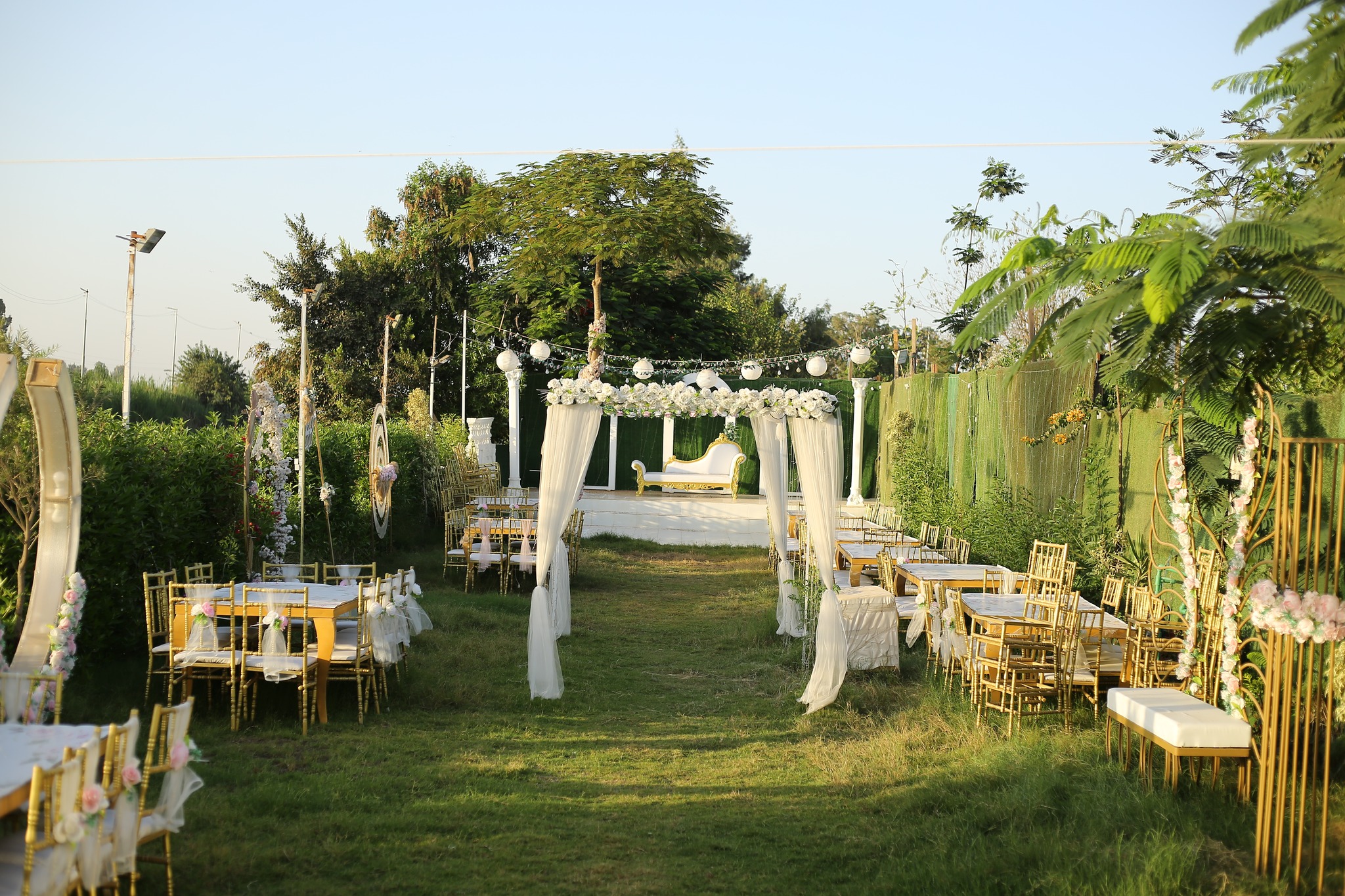 قاعة غروب الشمس أوبن إير | شبين الكوم