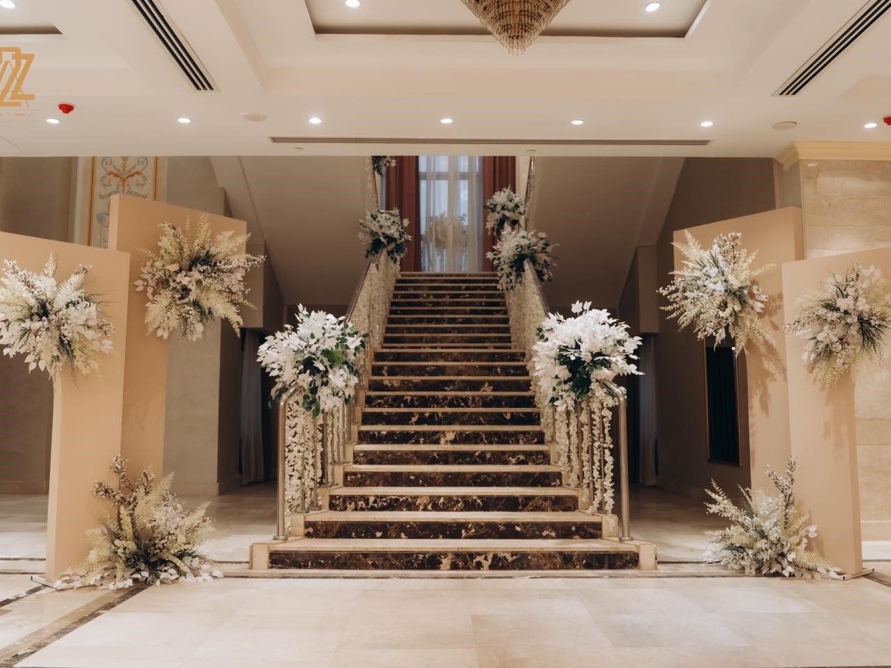 قاعة الـدورا - 6