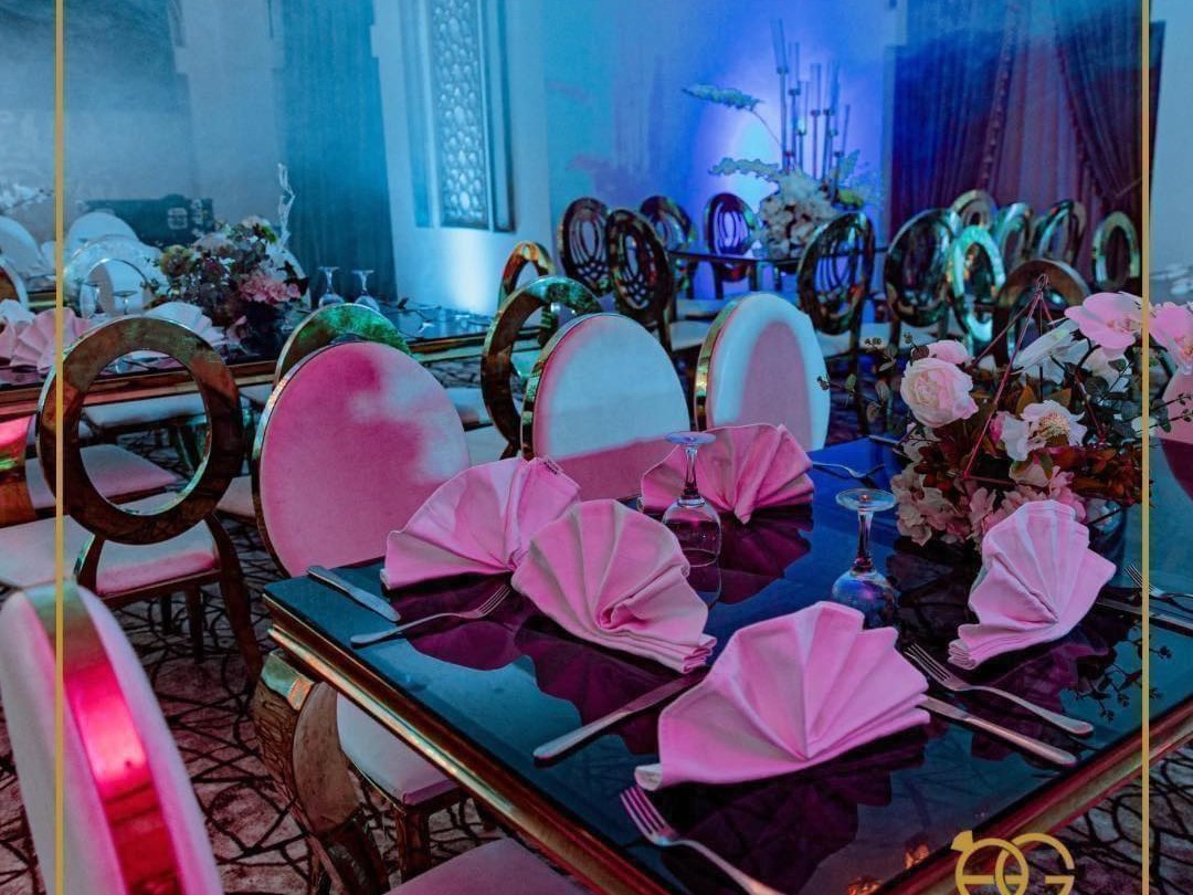 لي لي أورو بلازا