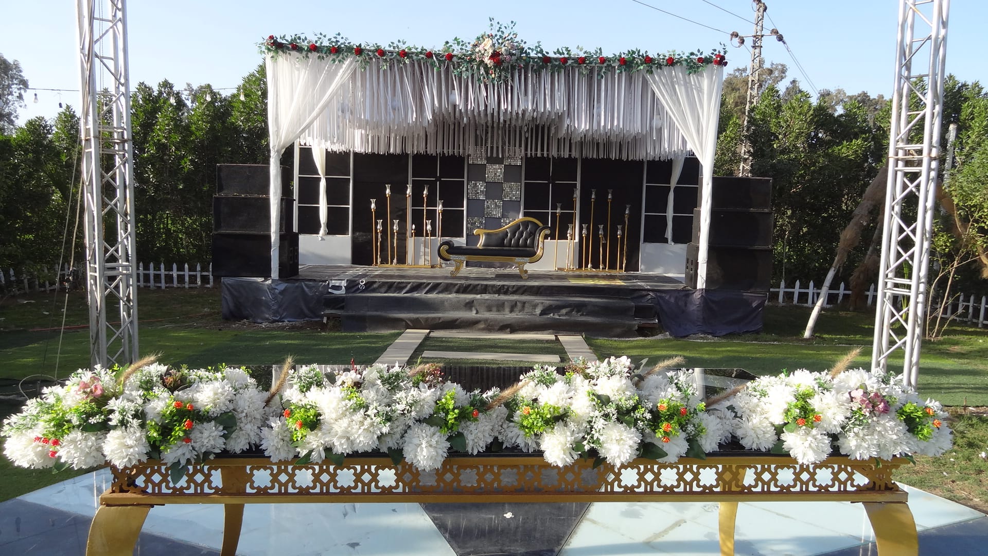 قاعة رويال بلازا المنوفية