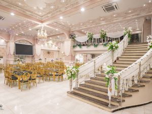 قاعة كريستال بالاس المحلة الكبرى