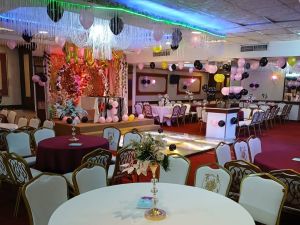 قاعات السراي مول - 11