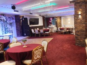 قاعات السراي مول - 13