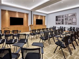 قاعات الاجتماعات لو ميريديان مطار القاهرة - 1