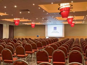 قاعة المؤتمرات فندق نوفوتيل السادس من أكتوبر - 2