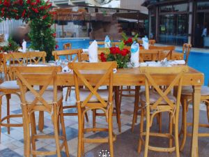 قاعة الأوبن إير فندق هلنان لاندمارك - 3