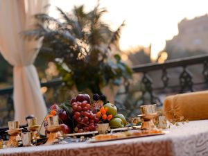 قاعة الأوبن إير فندق ماريوت القاهرة عمر الخيام - 4