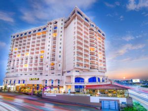 القاعة الملكية فندق توليب الإسكندرية