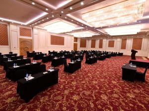 قاعة إمبيريا فندق تريومف لاكشري القاهرة الجديدة - 5