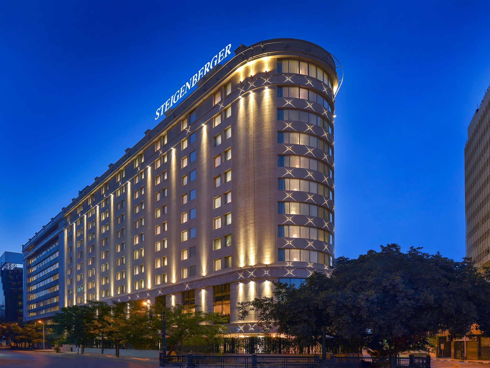 قاعة دايموند فندق شتيجنبرجر التحرير