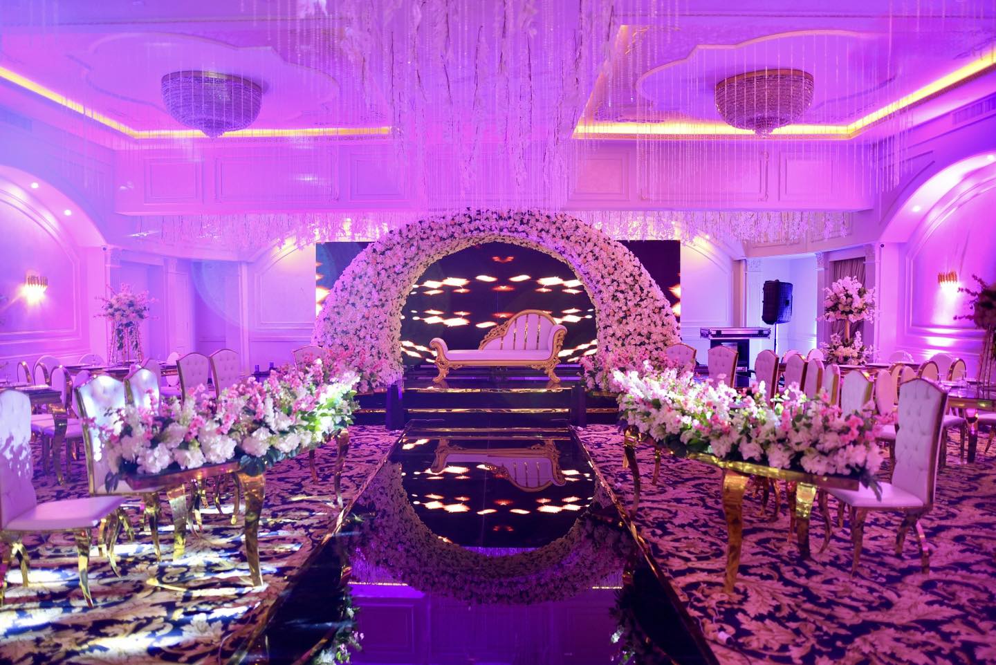 قاعة لادونـا دار المركبات