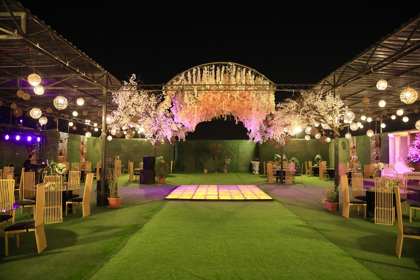 قاعه اللوفر هايتس - thumb