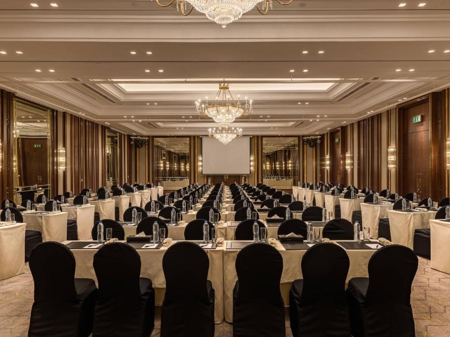 قاعات المؤتمرات فندق جي دبليو ماريوت القاهرة