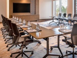 قاعات الاجتماعات فندق دبل تري من هيلتون الرياض المركز المالي - 4