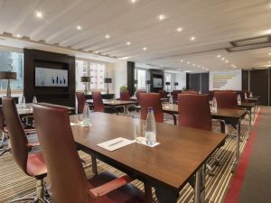 قاعة الاجتماعات فندق سنترو العليا من روتانا - 4