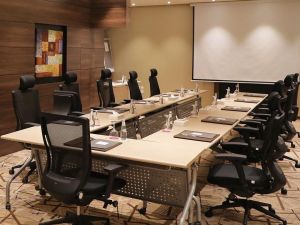 قاعات اجتماعات فندق كراون بلازا قصر الرياض - 3