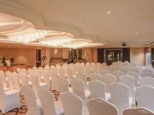 قاعات المؤتمرات فندق كراون بلازا قصر الرياض - 4