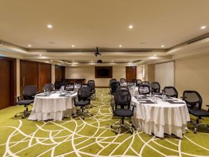 قاعات الاجتماعات فندق كورتيارد ماريوت العليا