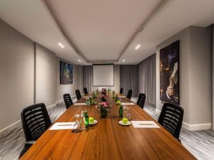 قاعة الاجتماعات فندق هدب الصحافة الرياض - 2