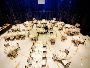 فندق هوليداي إن الازدهار