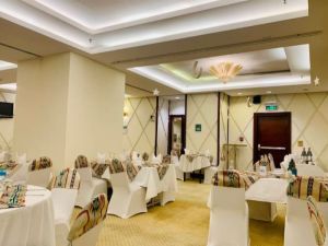 قاعات المؤتمرات فندق هوليداي إن العليا الرياض - 5