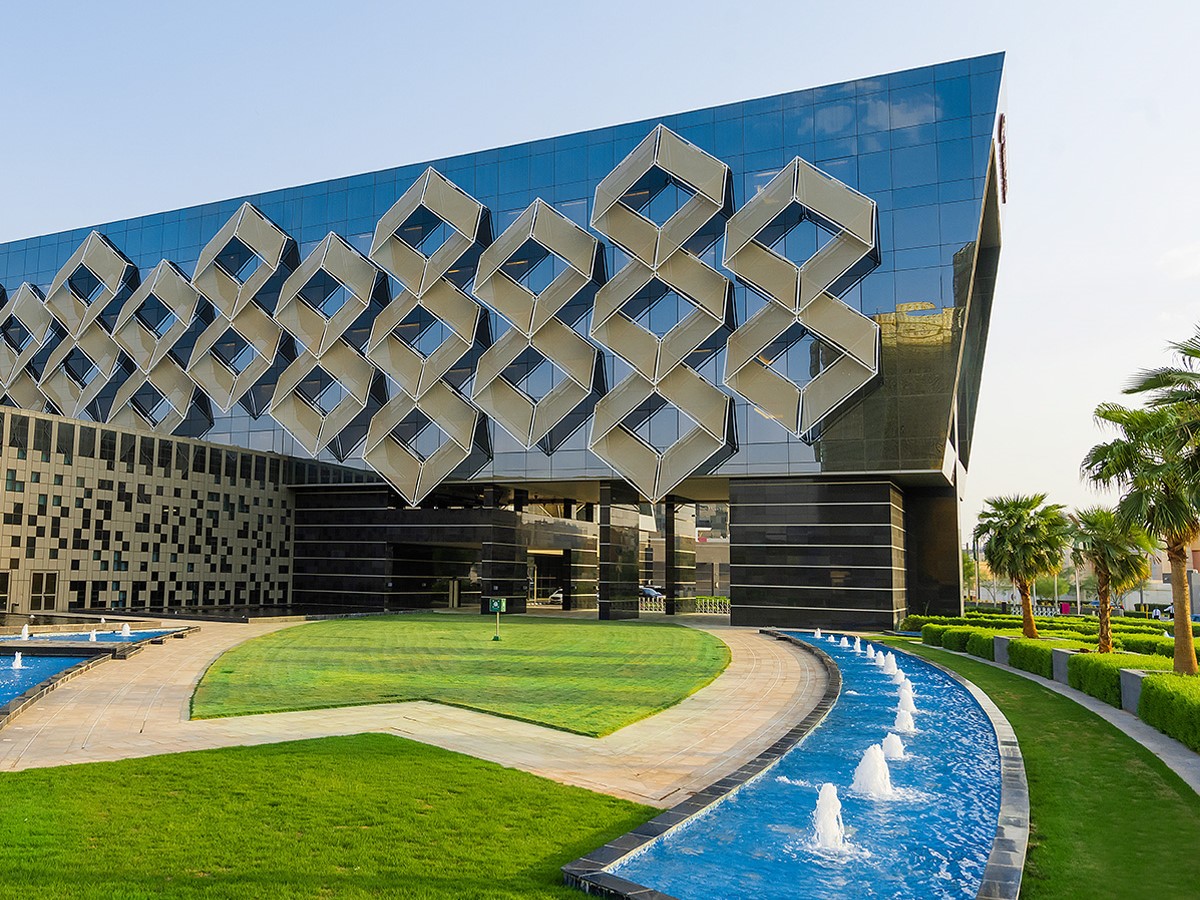 قاعة الزفاف فندق كراون بلازا الرياض آر دي سي