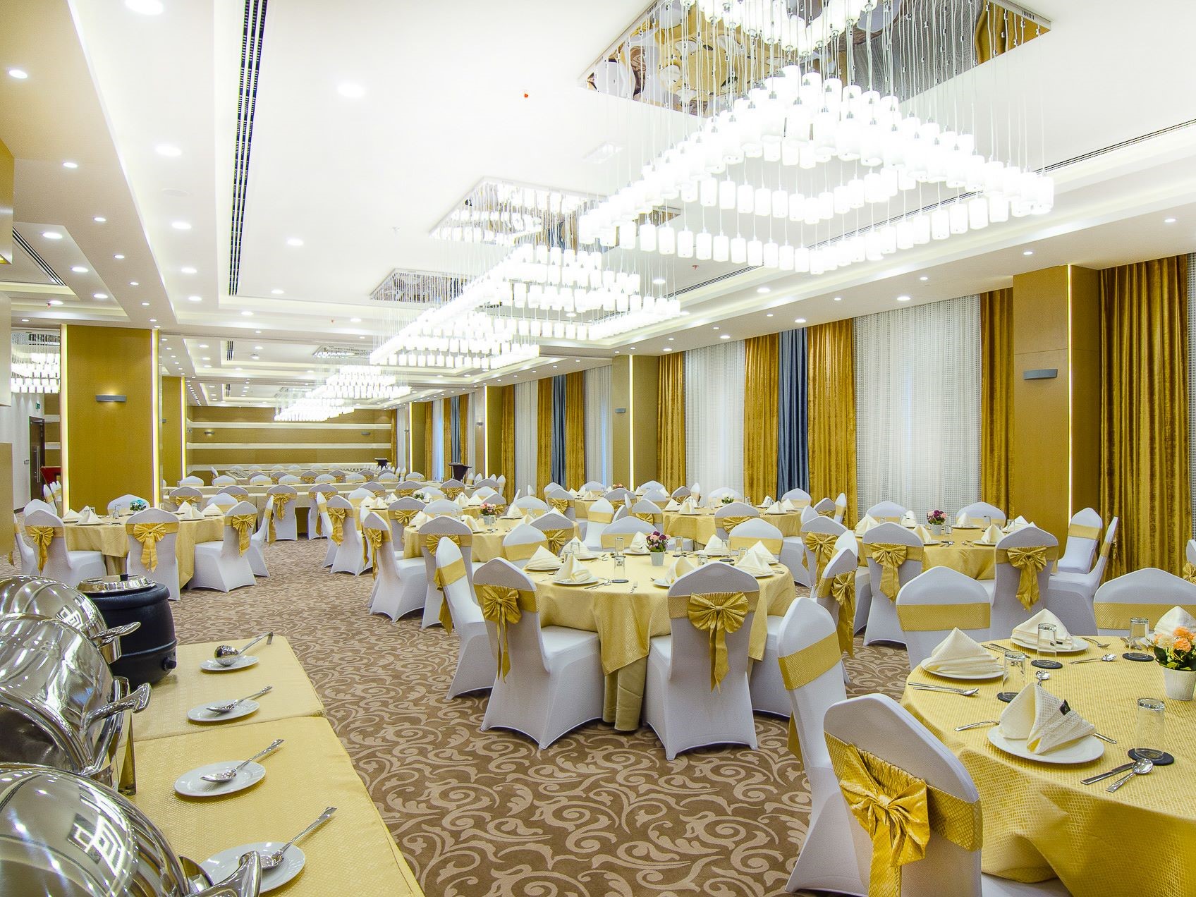 قاعة المروج الملكية فندق المروج جراند مسقط