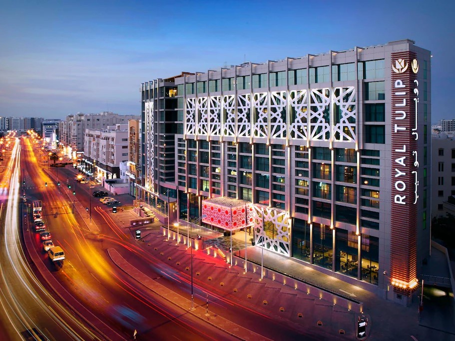 رويال توليب مسقط