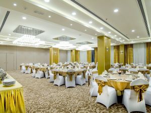 قاعة المروج الملكية فندق المروج جراند مسقط - 2