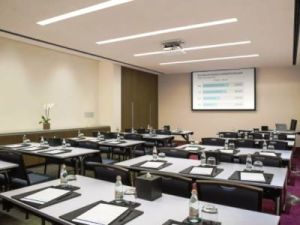 قاعة فندق نوفوتيل مسقط - 7