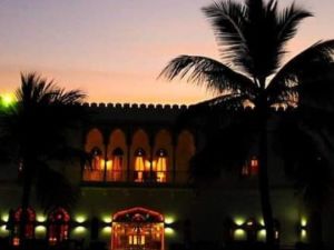 قاعة المسيرة فندق شاطئ صحار - 6