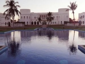 قاعة المسيرة فندق شاطئ صحار - 4