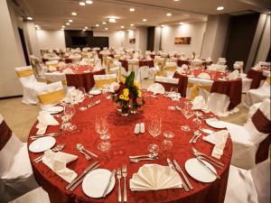 قاعة سلوى فندق هوليدي ان السيب - 4