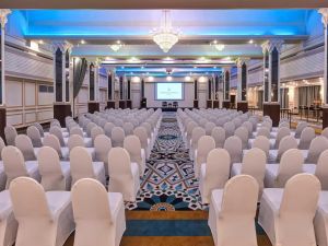قاعة المؤتمرات فندق انتركونتينينتال - 6