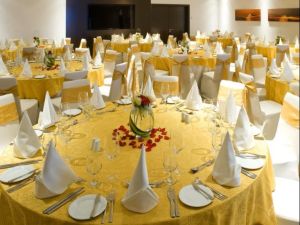 قاعة سلوى فندق هوليدي ان السيب - 6