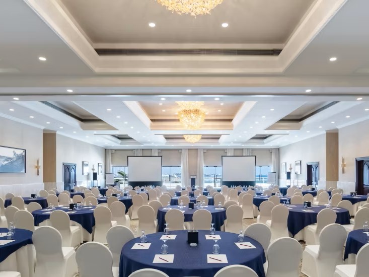 قاعة السندباد فندق كراون بلازا مسقط