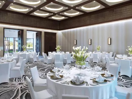 قاعة احتفالات الحصن في منتجع البليد صلالة