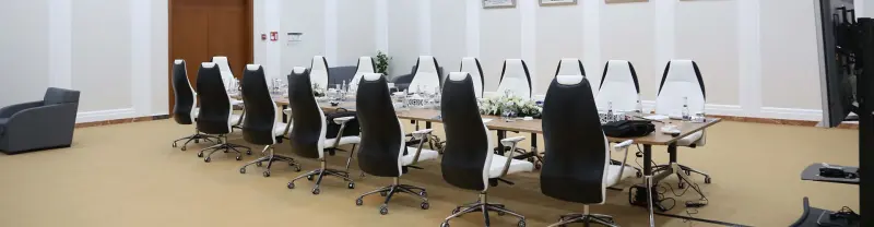 قاعة البرزة مركز أدنيك العين أبوظبي