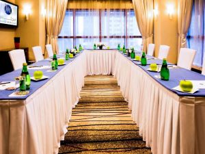 قاعة الاجتماعات التنفيذية 1 (Executive Meeting Room 1) فندق غراند ميركيور مجلس ريزيدنسز أبوظبي - 2