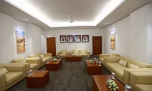 قاعة المجلس مركز أدنيك العين أبوظبي
