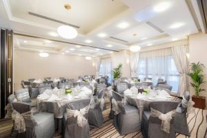 Salle de Réunion Exécutive 2 – Grand Mercure Majlis Residences Abu Dhabi
