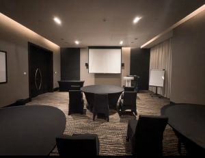Grey Room – Sofitel Abu Dhabi Corniche